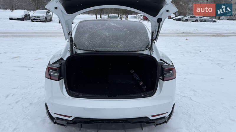 Седан Tesla Model 3 2022 в Киеве фото 13 Седан Tesla Model 3 2022 в Киеве