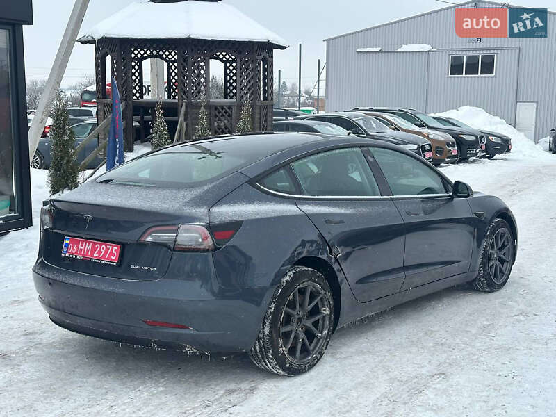 Седан Tesla Model 3 2022 в Луцке фото 3 Седан Tesla Model 3 2022 в Луцке