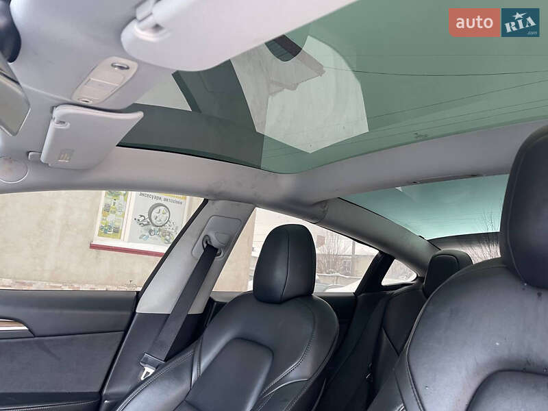 Седан Tesla Model 3 2022 в Луцьку фото 21 Седан Tesla Model 3 2022 в Луцьку