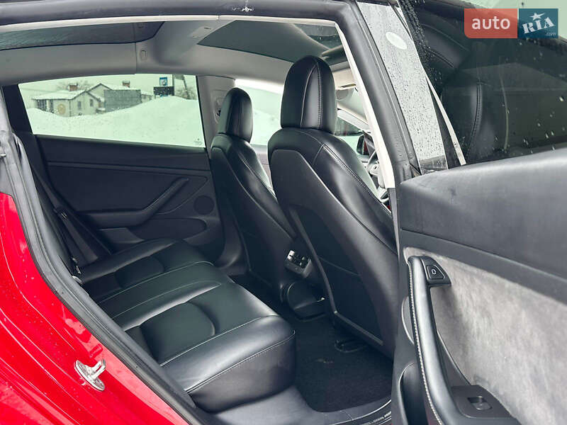 Седан Tesla Model 3 2022 в Львові фото 12 Седан Tesla Model 3 2022 в Львові