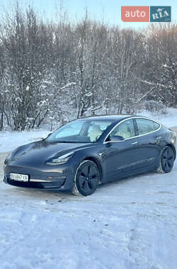 Седан Tesla Model 3 2020 в Хмельницком