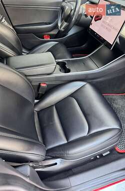 Седан Tesla Model 3 2018 в Киеве