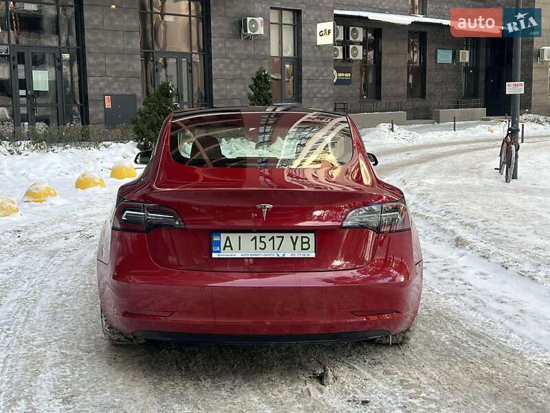 Седан Tesla Model 3 2018 в Киеве