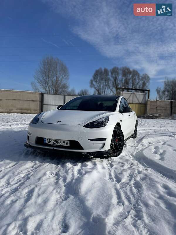 Седан Tesla Model 3 2022 в Запоріжжі фото 3 Седан Tesla Model 3 2022 в Запоріжжі