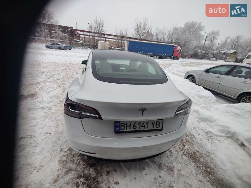 Седан Tesla Model 3 2021 в Киеве фото 11 Седан Tesla Model 3 2021 в Киеве