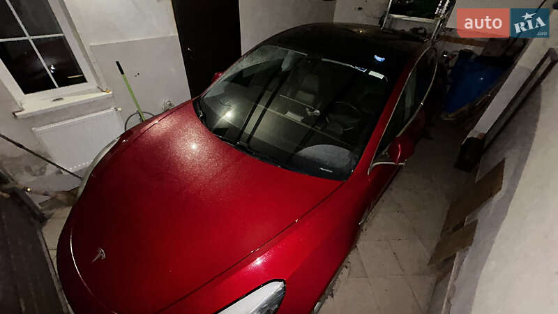Седан Tesla Model 3 2019 в Киеве фото 13 Седан Tesla Model 3 2019 в Киеве