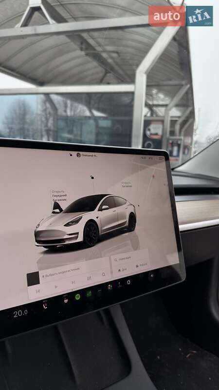 Седан Tesla Model 3 2022 в Києві