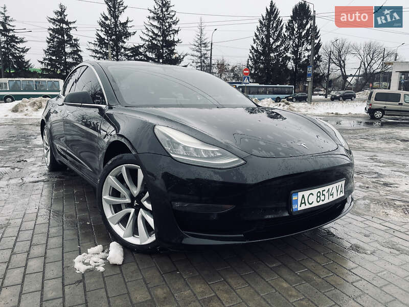 Седан Tesla Model 3 2018 в Луцьку