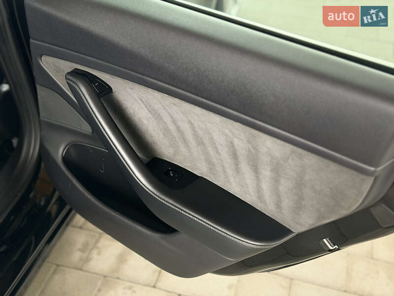 Седан Tesla Model 3 2019 в Львове фото 12 Седан Tesla Model 3 2019 в Львове