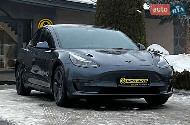Седан Tesla Model 3 2022 в Львові