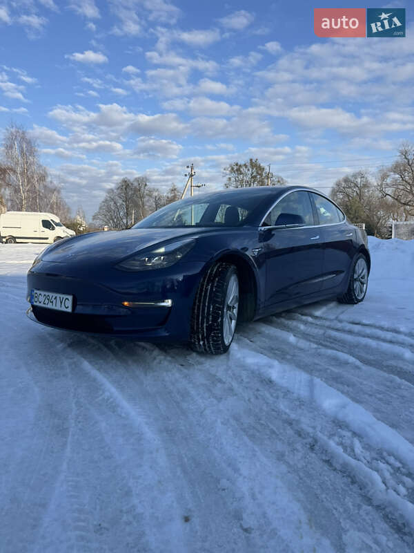 Седан Tesla Model 3 2018 в Львові фото 26 Седан Tesla Model 3 2018 в Львові