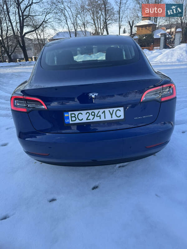 Седан Tesla Model 3 2018 в Львові фото 36 Седан Tesla Model 3 2018 в Львові