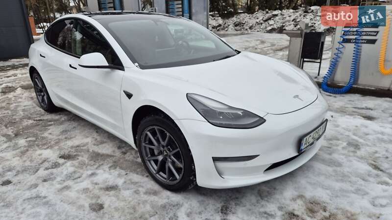 Седан Tesla Model 3 2022 в Луцьку фото 2 Седан Tesla Model 3 2022 в Луцьку