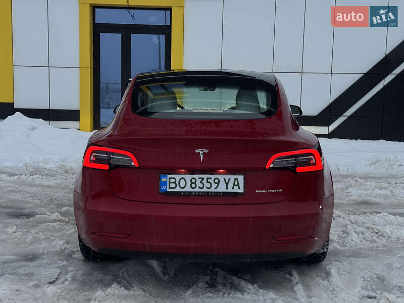 Седан Tesla Model 3 2019 в Тернополе