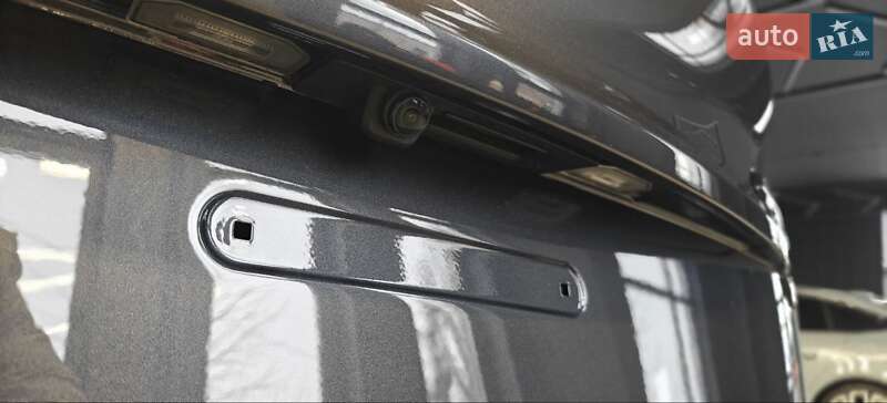 Седан Tesla Model 3 2024 в Киеве