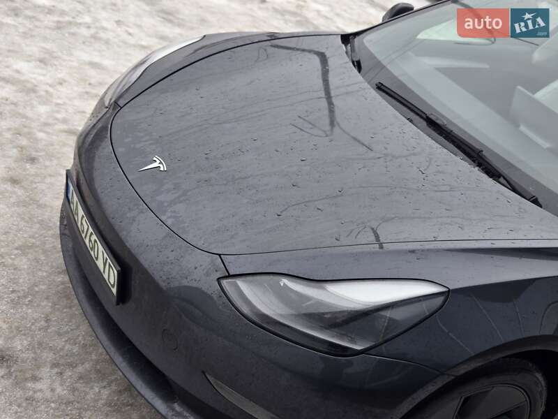 Седан Tesla Model 3 2023 в Киеве