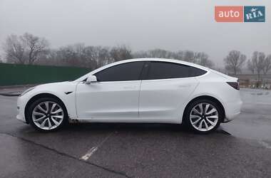 Седан Tesla Model 3 2020 в Александрие