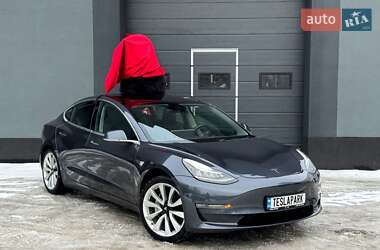 Седан Tesla Model 3 2018 в Києві