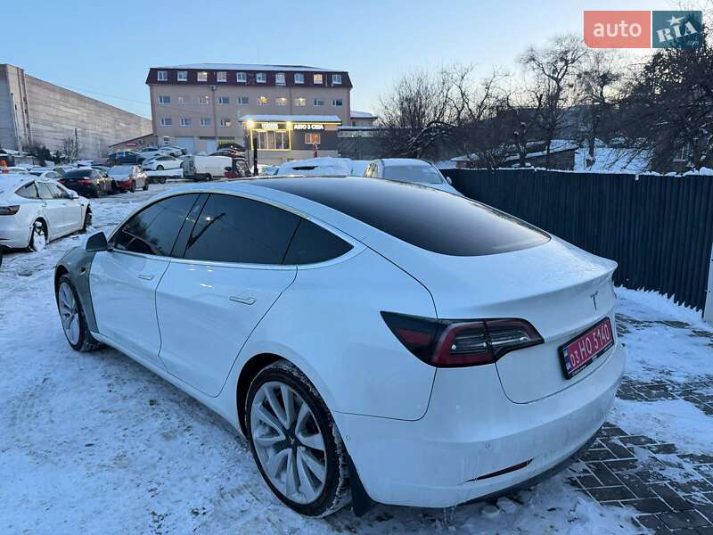 Седан Tesla Model 3 2019 в Луцке фото 3 Седан Tesla Model 3 2019 в Луцке