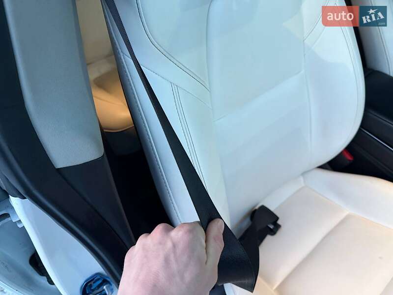 Седан Tesla Model 3 2019 в Луцке фото 15 Седан Tesla Model 3 2019 в Луцке