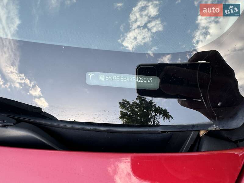 Седан Tesla Model 3 2019 в Днепре