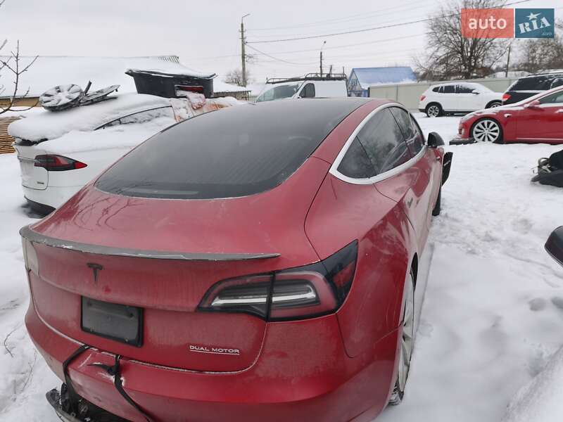Седан Tesla Model 3 2019 в Білій Церкві