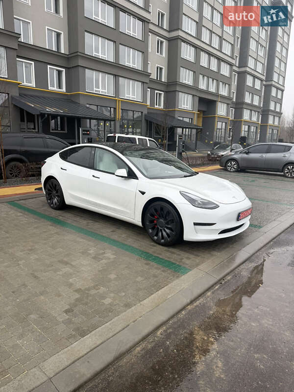 Tesla Model 3 2022