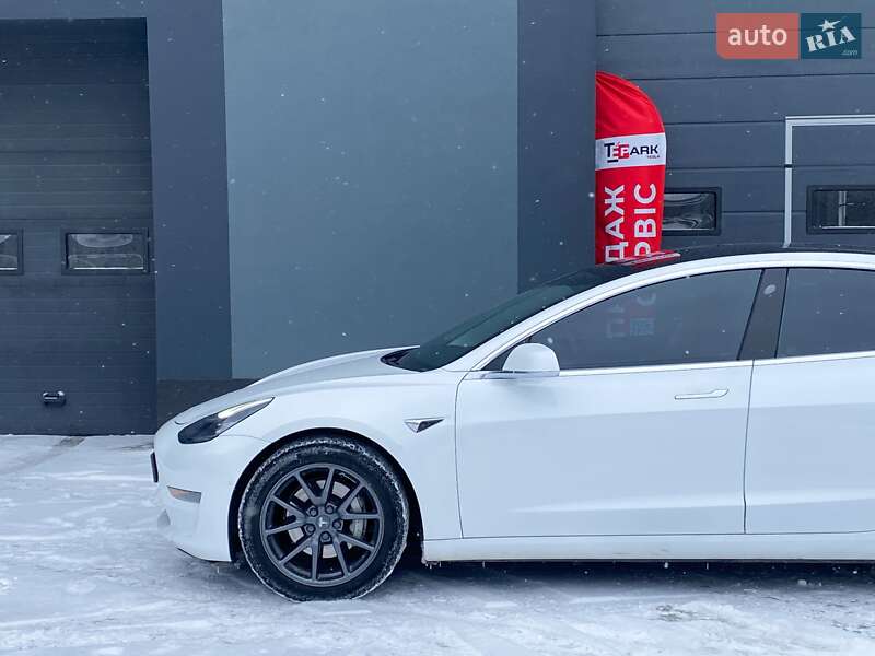 Седан Tesla Model 3 2019 в Києві фото 5 Седан Tesla Model 3 2019 в Києві