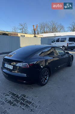 Седан Tesla Model 3 2019 в Киверцах