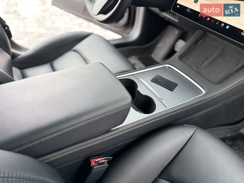 Седан Tesla Model 3 2023 в Стрые фото 24 Седан Tesla Model 3 2023 в Стрые