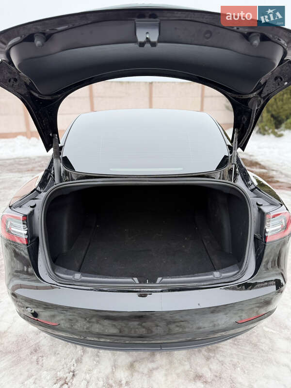 Седан Tesla Model 3 2023 в Стрые фото 37 Седан Tesla Model 3 2023 в Стрые