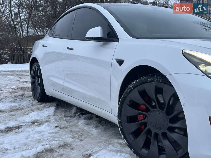 Седан Tesla Model 3 2021 в Чернигове фото 13 Седан Tesla Model 3 2021 в Чернигове