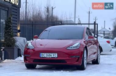 Седан Tesla Model 3 2020 в Львове
