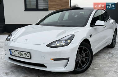 Седан Tesla Model 3 2023 в Стрые