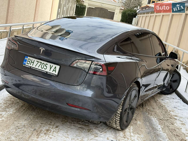 Седан Tesla Model 3 2021 в Одессе