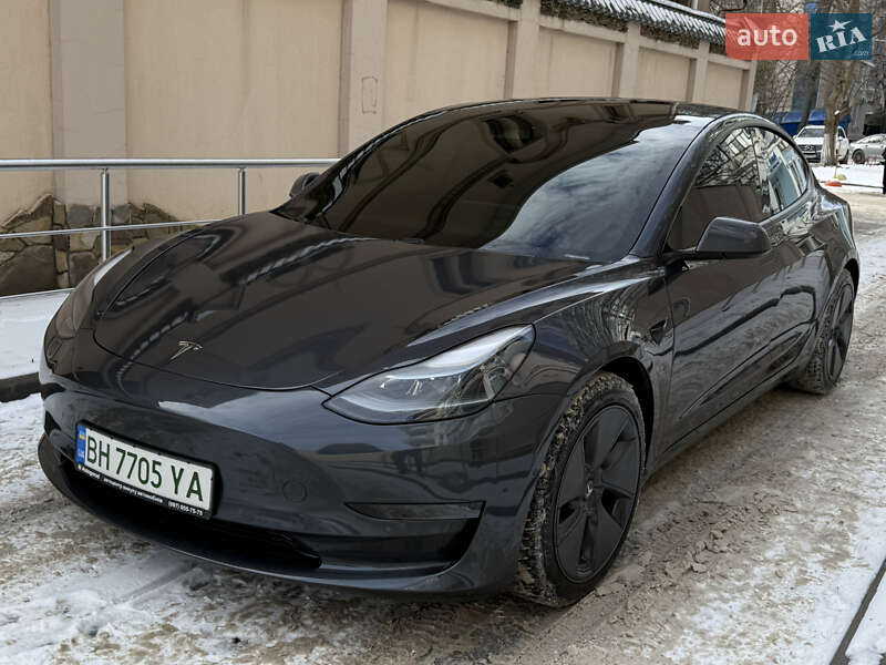 Седан Tesla Model 3 2021 в Одессе