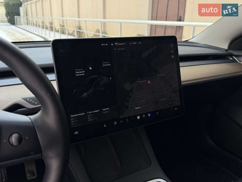 Седан Tesla Model 3 2021 в Одессе