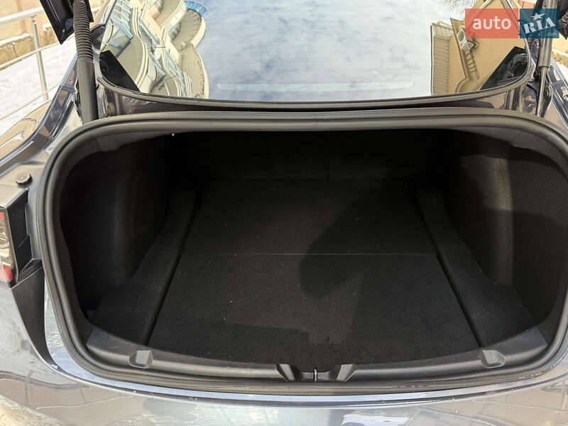 Седан Tesla Model 3 2021 в Одессе
