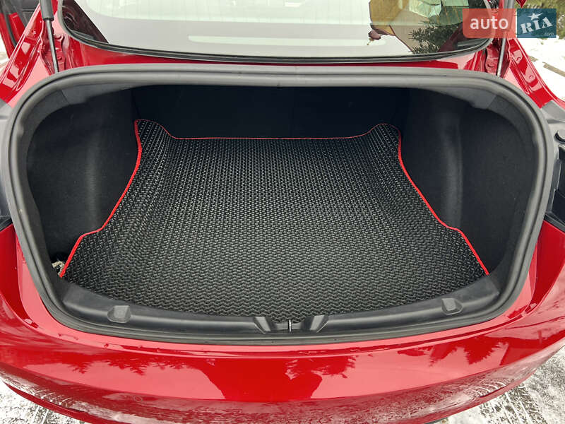 Седан Tesla Model 3 2018 в Тернополе фото 11 Седан Tesla Model 3 2018 в Тернополе