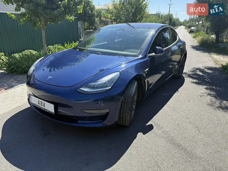 Tesla Model 3 2018