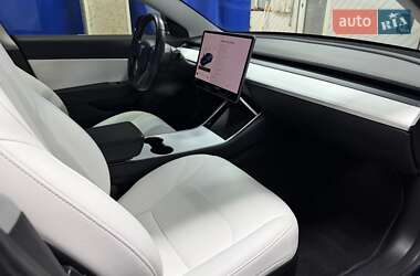 Седан Tesla Model 3 2019 в Днепре