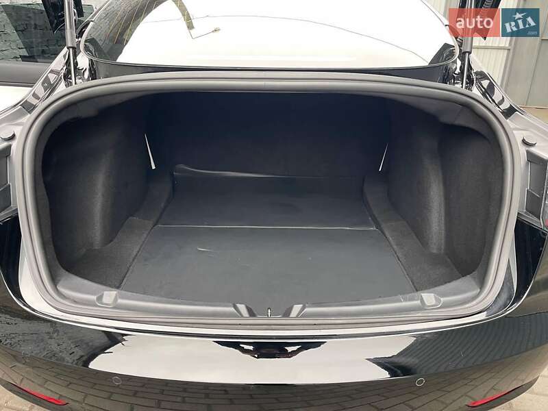 Седан Tesla Model 3 2020 в Харькове
