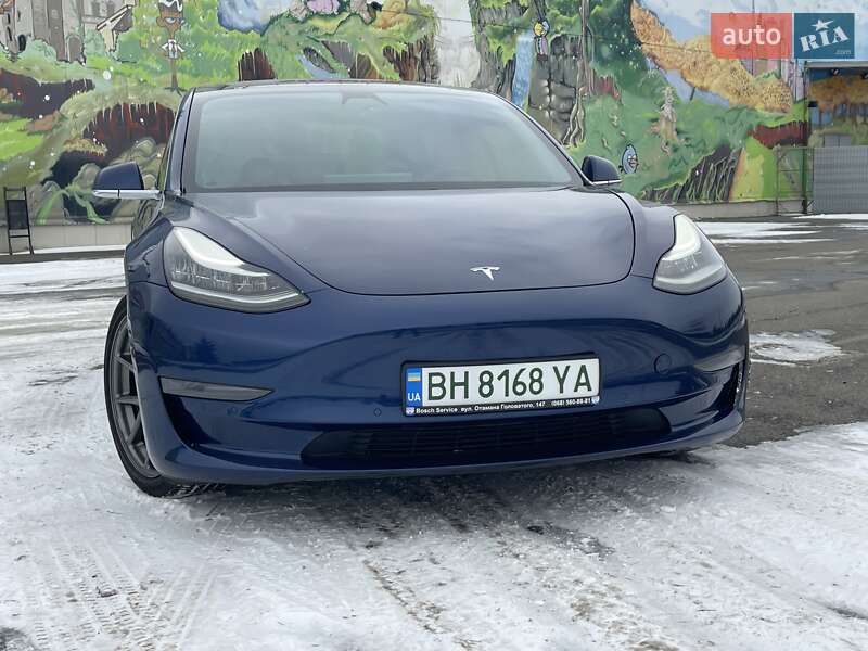 Седан Tesla Model 3 2019 в Одесі