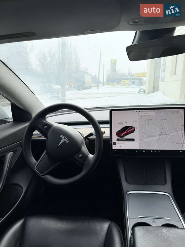 Седан Tesla Model 3 2021 в Днепре