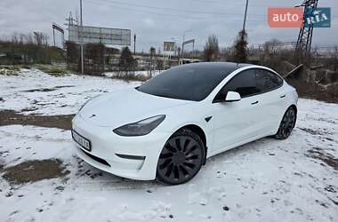 Седан Tesla Model 3 2022 в Одессе
