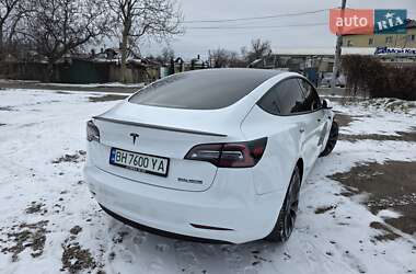 Седан Tesla Model 3 2022 в Одессе