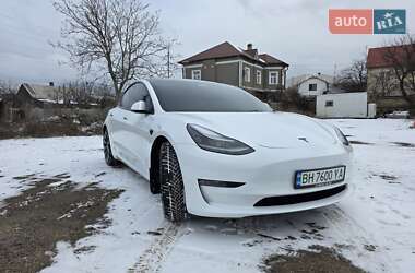 Седан Tesla Model 3 2022 в Одессе
