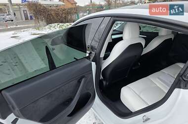 Седан Tesla Model 3 2022 в Одессе