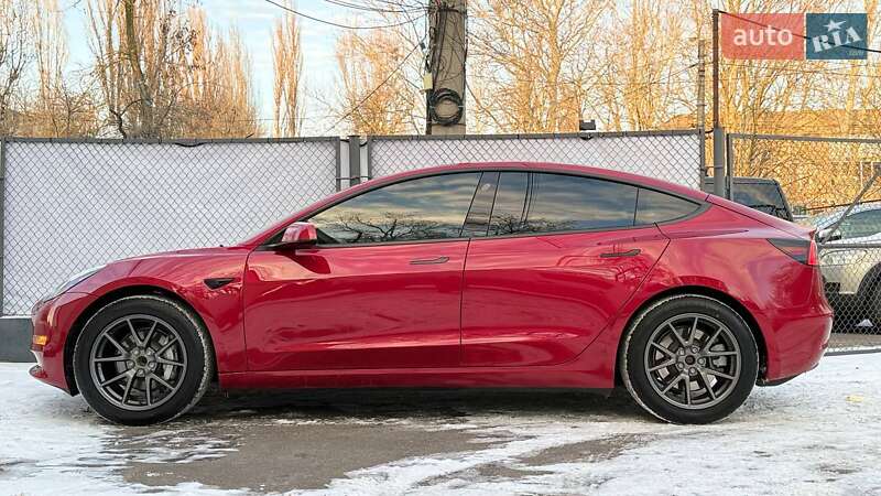 Седан Tesla Model 3 2022 в Одесі