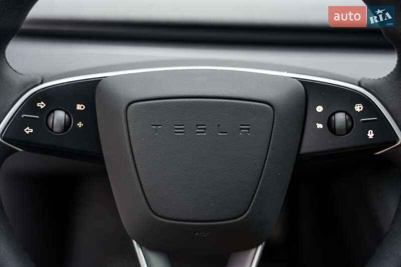 Седан Tesla Model 3 2025 в Києві фото 40 Седан Tesla Model 3 2025 в Києві